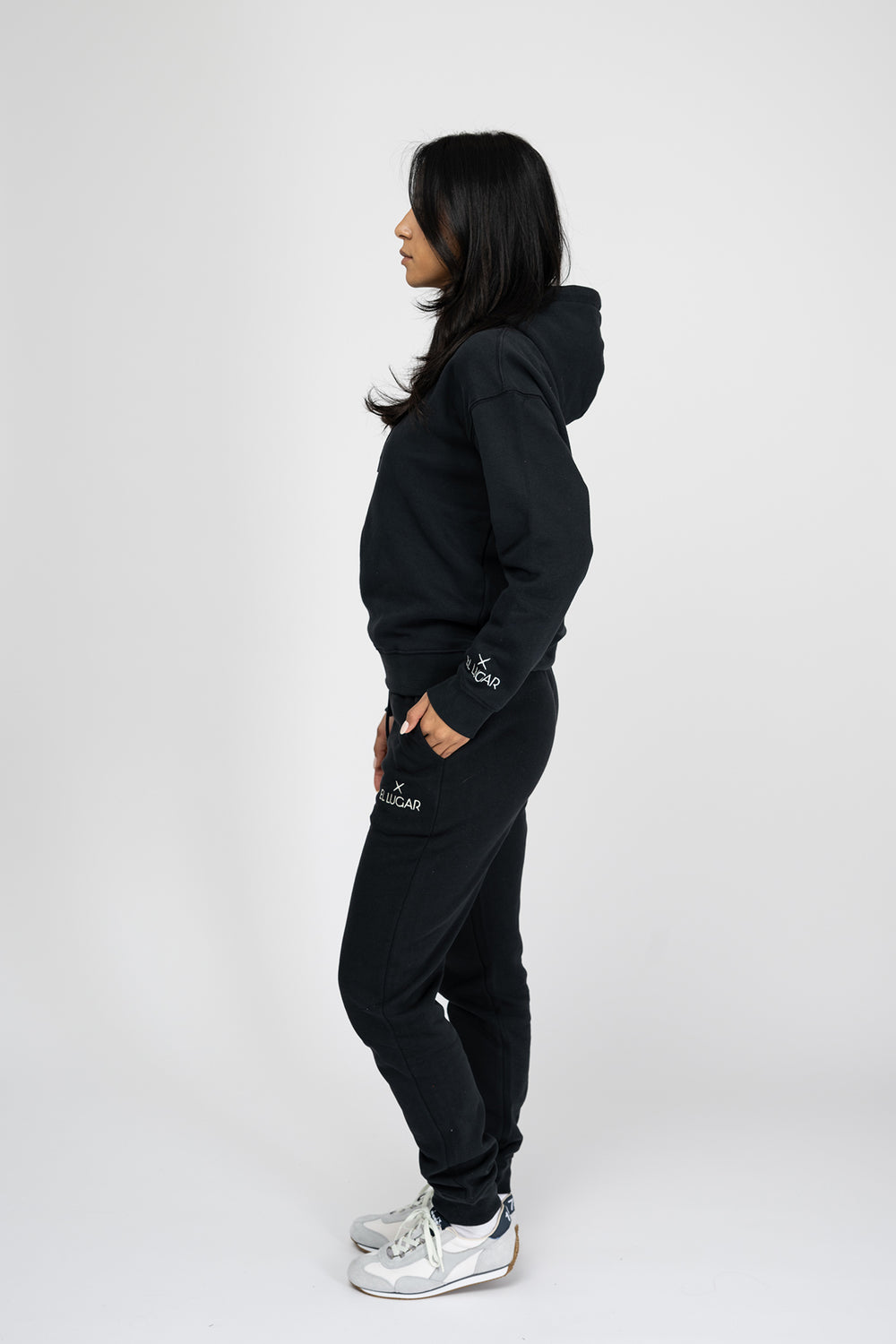 El Lugar Hooded Sweat – Black