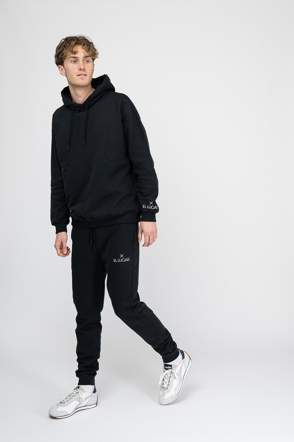 El Lugar Jogger Pants – Black