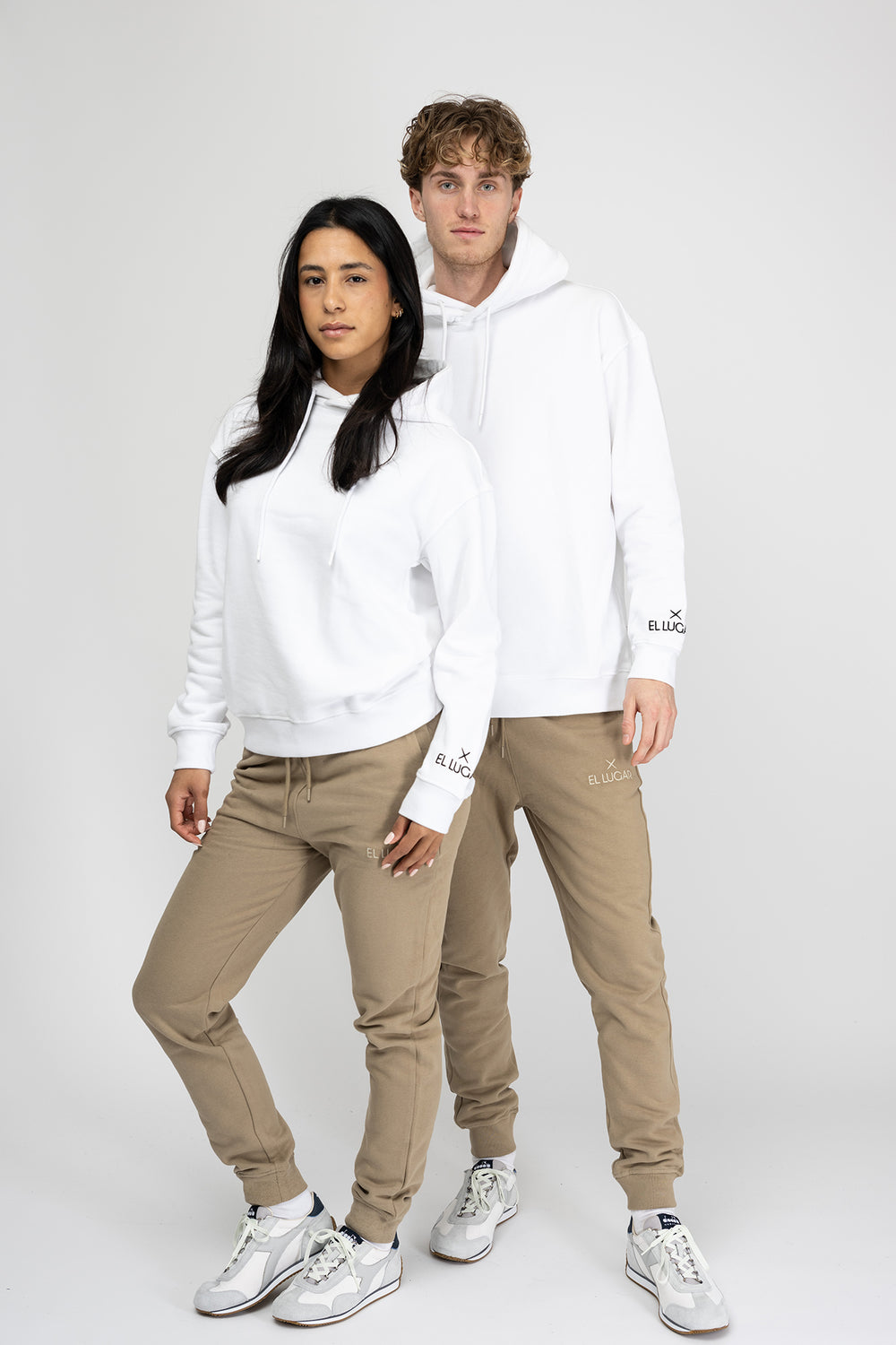 Sudadera con capucha "El Lugar"